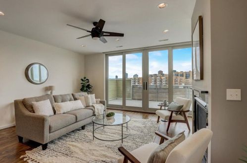 833 Reservoir Ave, Milwaukee WI 53212-3722 exterior