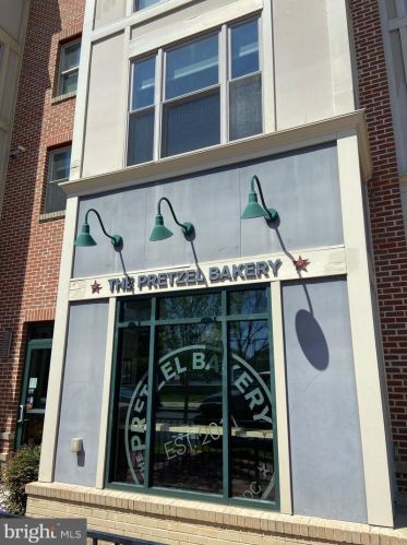 732 15th St, Washington DC  20003-3019 exterior