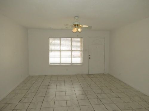 3806 Copeland St, Dallas TX  75210-2117 exterior