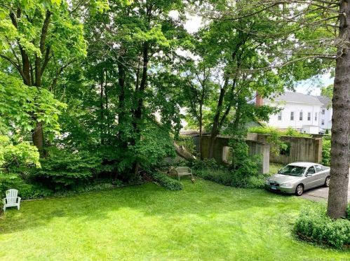 77 Chestnut Ave, Torrington CT 06790-5138 exterior