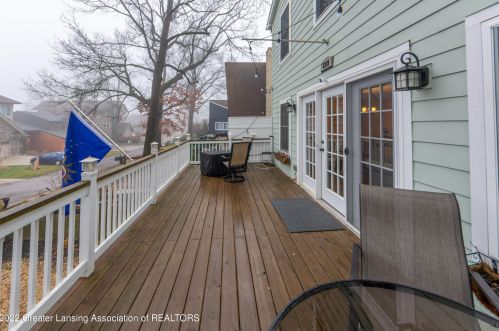 6249 Reynolds Rd, Haslett MI 48840-8906 exterior