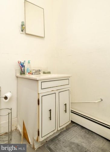 4927 Hazel Ave, Philadelphia PA 19143-2004 exterior