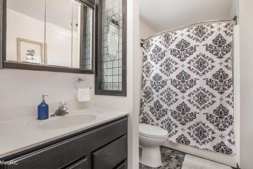 1944 Lincoln Rd, Allegan MI 49010-9435 exterior