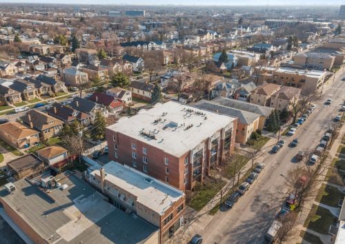 5840 Lawrence Ave, Chicago IL  60630-6000 exterior