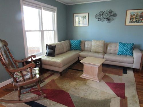 72 Cres St, Providence RI 02907-3237 exterior