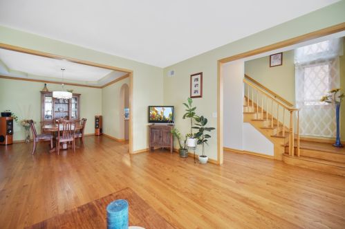 4523 Newland Ave, Chicago, IL 60706-4842