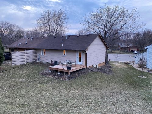 1433 Independence Ave, Chaska, MN 55318-1663