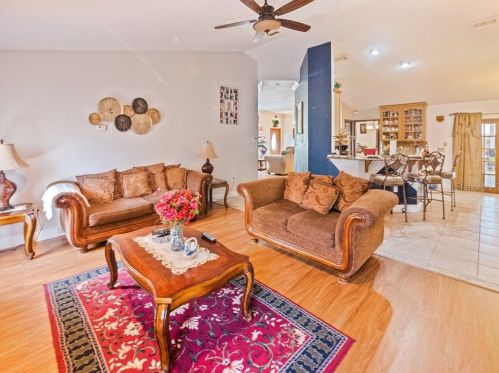 1132 Climbing Rose Dr, Orlando FL 32818-6919 exterior