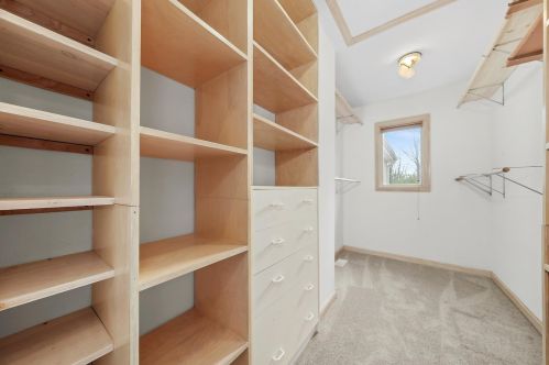 9006 Vine Ave, Bull Valley IL 60097-8243 exterior