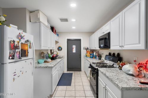 581 Colorado St, Chandler AZ 85225-4892 exterior