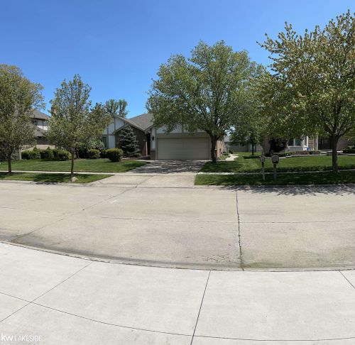 52156 Antler Dr, Macomb Township MI  48042-3496 exterior