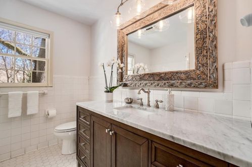 1129 Mason Wood Dr, Atlanta GA 30329-3803 exterior