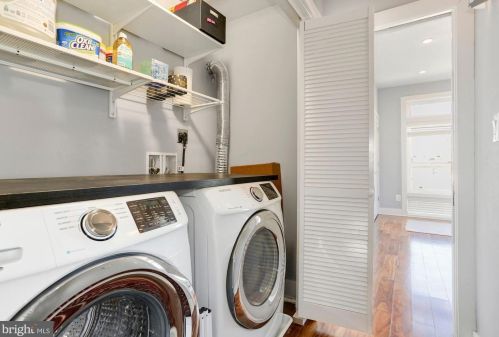 419 Newton Pl, Washington DC 20010-1715 exterior