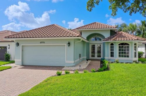 6976 Mauna Loa Ln, Naples, FL 34113-2646