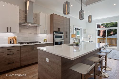 4143 Calumet Ave, Chicago IL  60653-2612 exterior