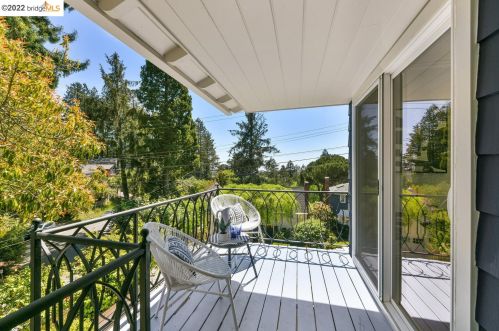 154 Avenida Dr, Berkeley CA 94708-2145 exterior