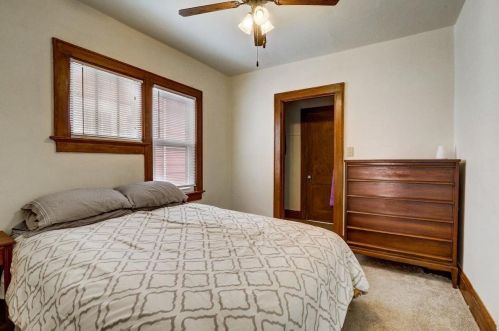 1983 76, Milwaukee WI 53219-1128 exterior