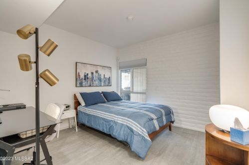 8731 Old Spanish Terrace Dr, Tucson AZ  85710-4072 exterior