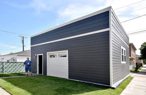 2601 75th Ave, Chicago IL  60707-1933 exterior