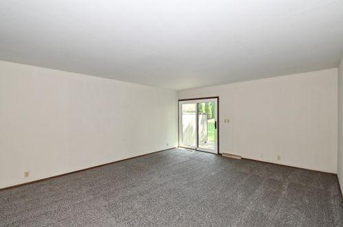 9027 70, Milwaukee WI 53223-2151 exterior