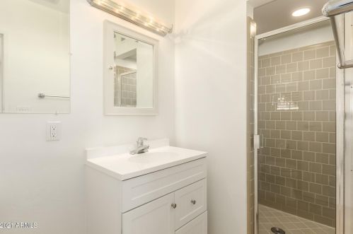 6138 9th Ave, Phoenix AZ  85013-1409 exterior