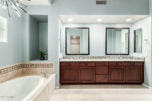 1802 Mead Pl, Chandler AZ  85248-5435 exterior