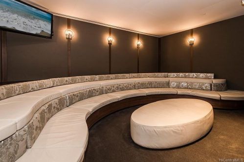 888 Kapiolani Blvd, Honolulu HI 96813-5210 exterior