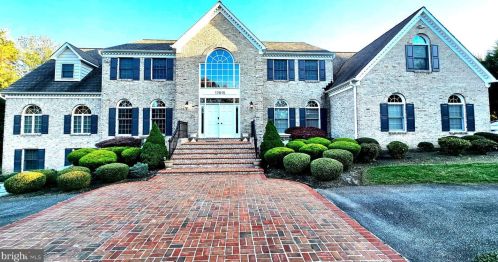 17815 Fraley Farm Rd, Rockville MD 20855-1664 exterior