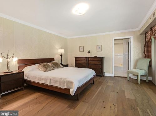 1716 Old Welsh Rd, Huntingdon Valley PA  19006-5838 exterior