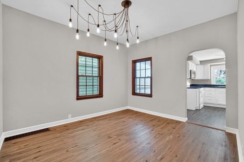 2436 Cobden St, Pittsburgh PA 15203-2713 exterior