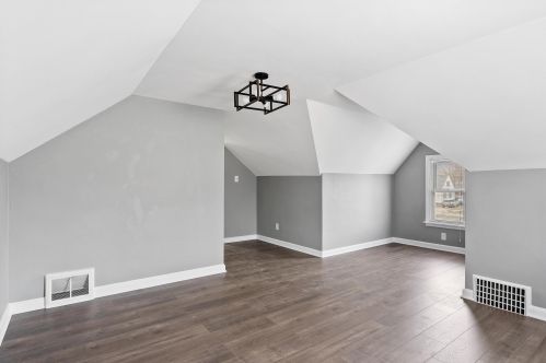 2812 84th St, Milwaukee WI  53222-4704 exterior