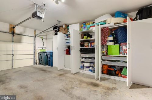 3815 White Post Ct, Alexandria VA 22304-6357 exterior