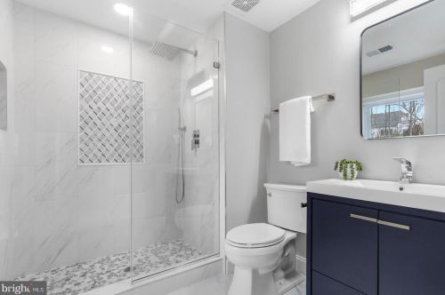 8916 Copenhaver Dr, Rockville MD  20854-3009 exterior