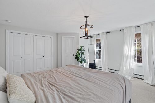 5 Spillway Ln, Concord NH 03301-8303 exterior