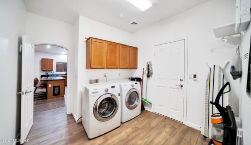 4977 Louis River Way, Tucson AZ  85718-4756 exterior