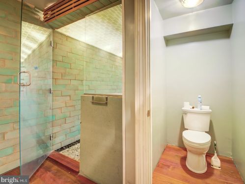 1324 Kenyon St, Washington DC 20010-2493 exterior