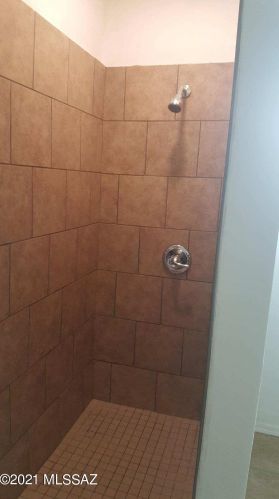 802 34th St, Tucson AZ  85713-4611 exterior