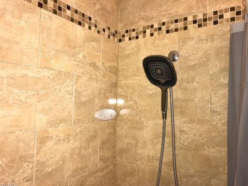 5449 Hunter Blvd, Naples FL 34116-5565 exterior