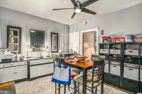 817 Charlotte St, Pottstown PA 19464-4319 exterior