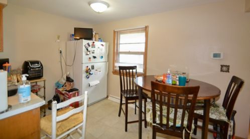 7706 Congress St, Milwaukee WI 53211-1422 exterior