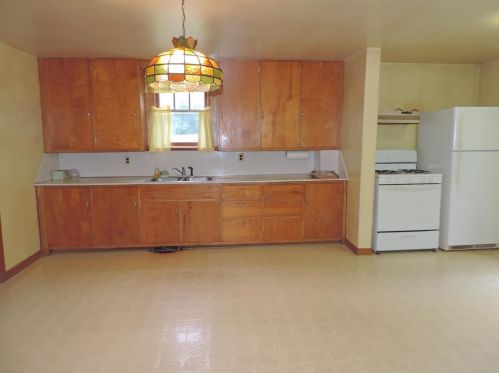 216 Main St, Suring, WI 54174-9567