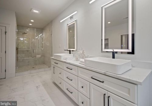 6516 Beverly Ave, Mc Lean VA 22101-5222 exterior