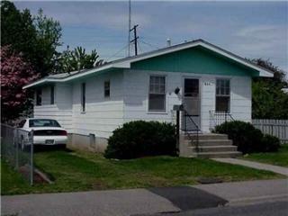 804 4th Ave, Yakima, WA 98902-1408