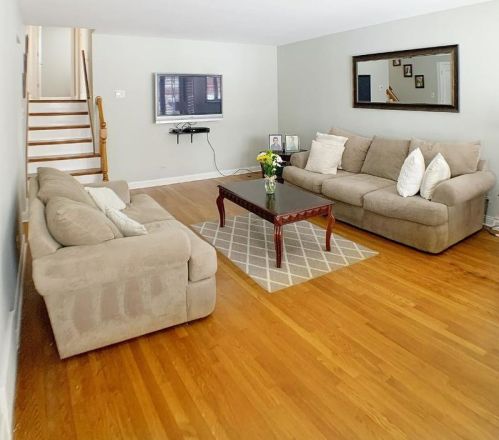 8639 Tripp Ave, Chicago IL 60652-2247 exterior