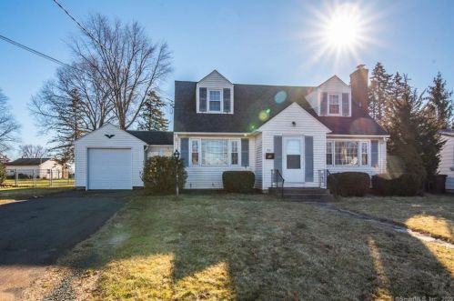 92 Osgood Ave, New Britain CT 06053-2715 exterior