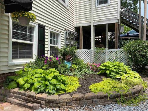 737 Barnett St, Atlanta GA 30306-4103 exterior