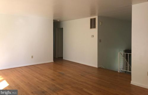 11608 Elkin St, Silver Spring MD  20902-2835 exterior