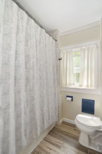 93 Frankfort Ave, Pittsburgh PA 15229-1921 exterior