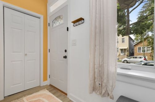 1229 32nd St, Chicago IL  60608-6318 exterior