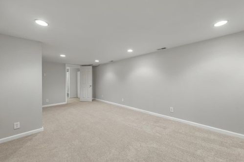 12143 Sunnycrest Pl, Hazelwood MO 63043-1222 exterior